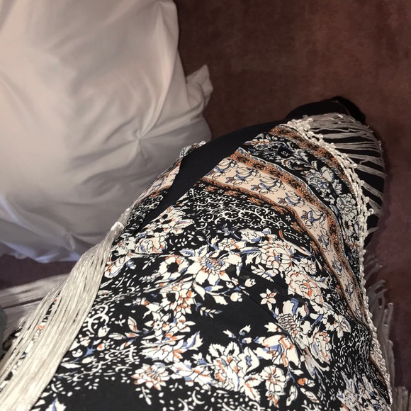 Flowy Spring Cardigan - Picture 2 of 3